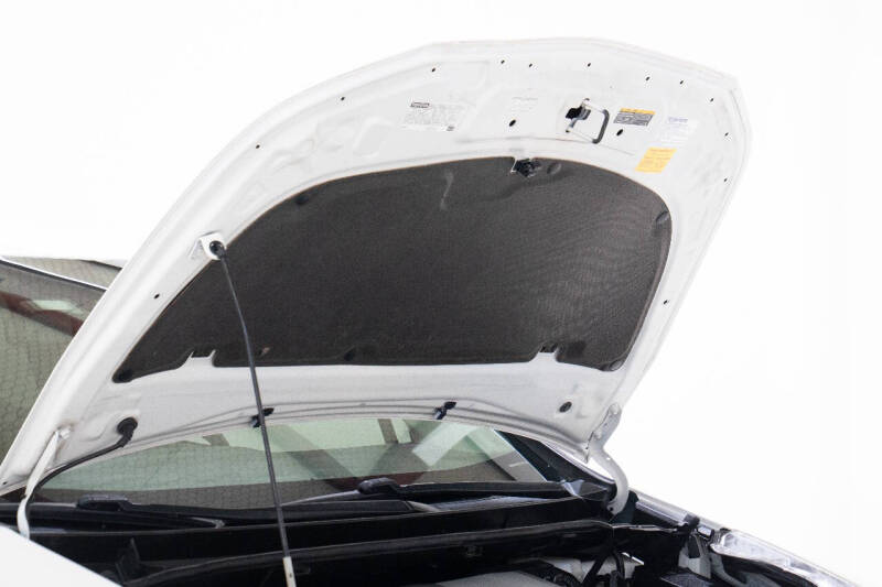 2019 Toyota Prius L Eco