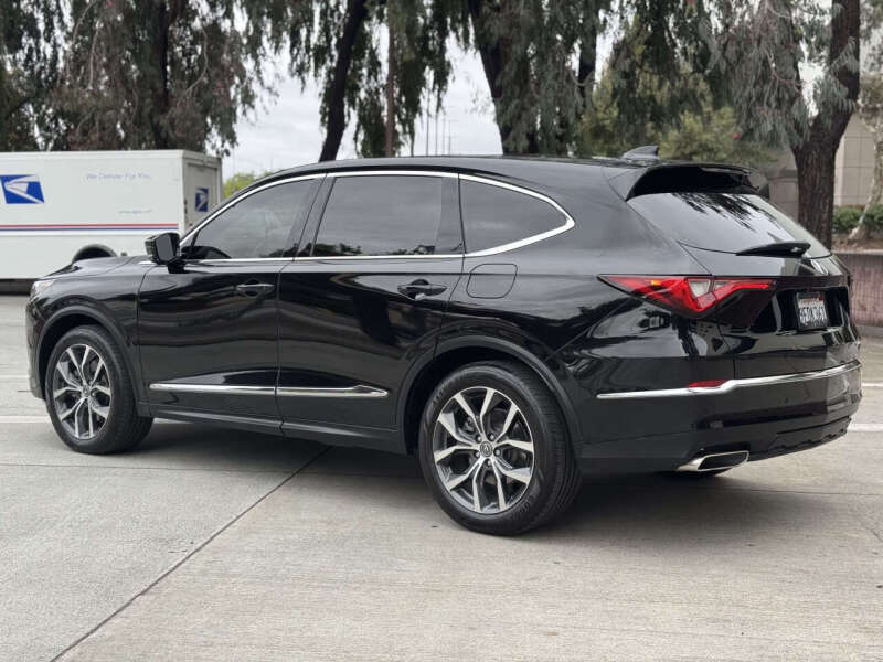Image 5 of 2023 Acura MDX SH-AWD w/Tech