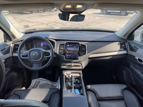 2023 Volvo XC90 Recharge T8 Ultimate Bright Theme 7P