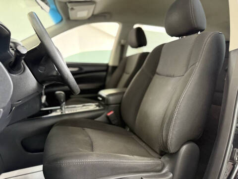 2020 Nissan Pathfinder S