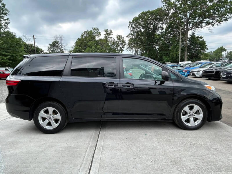 2019 Toyota Sienna L 7-Passenger
