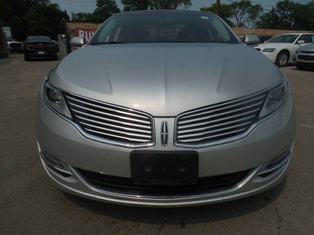 2015 Lincoln MKZ for sale at VIP Motor Sales in Hazel Park, MI