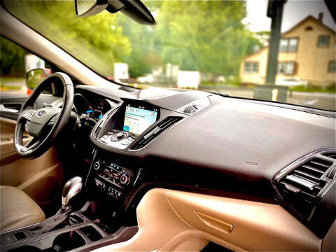 2019 Ford Escape Titanium