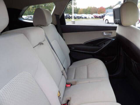 2017 Hyundai Santa Fe SE