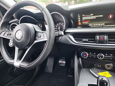 2018 Alfa Romeo Stelvio Ti