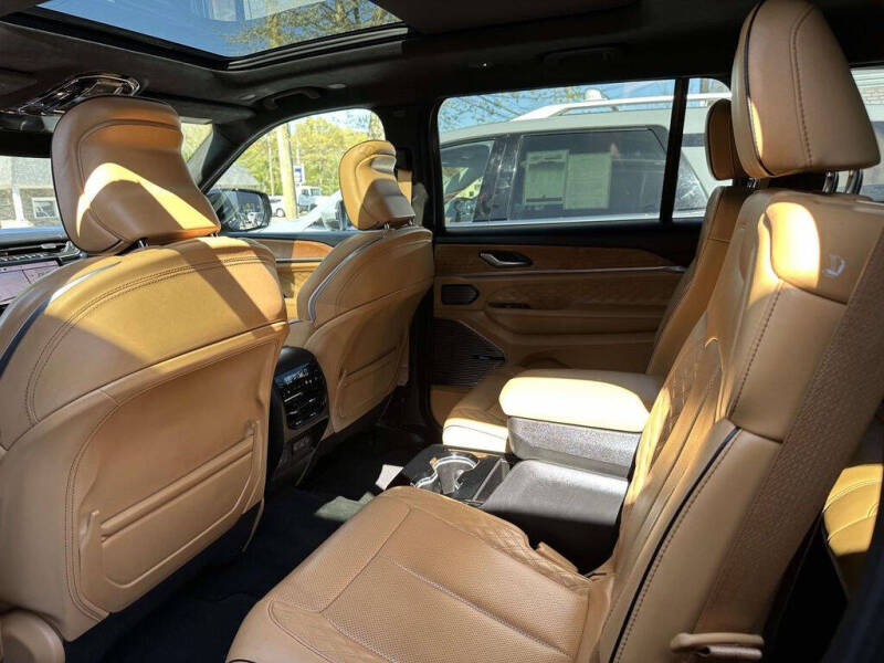 2023 Jeep Grand Cherokee L Summit