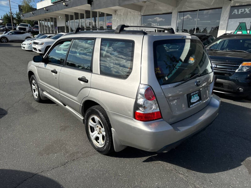 Used 2007 Subaru Forester 2.5 X with VIN JF1SG63677H745448 for sale in Edmonds, WA