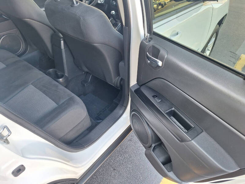 2011 Jeep Compass Sport