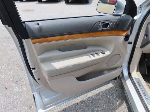 2010 Lincoln MKT