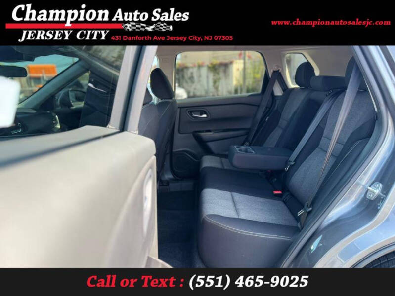 2024 Nissan Rogue SV