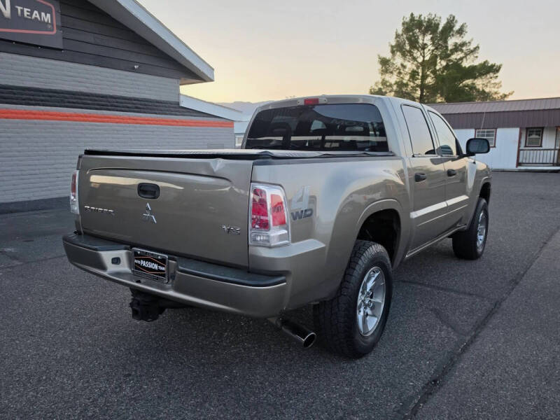 2006 Mitsubishi Raider XLS