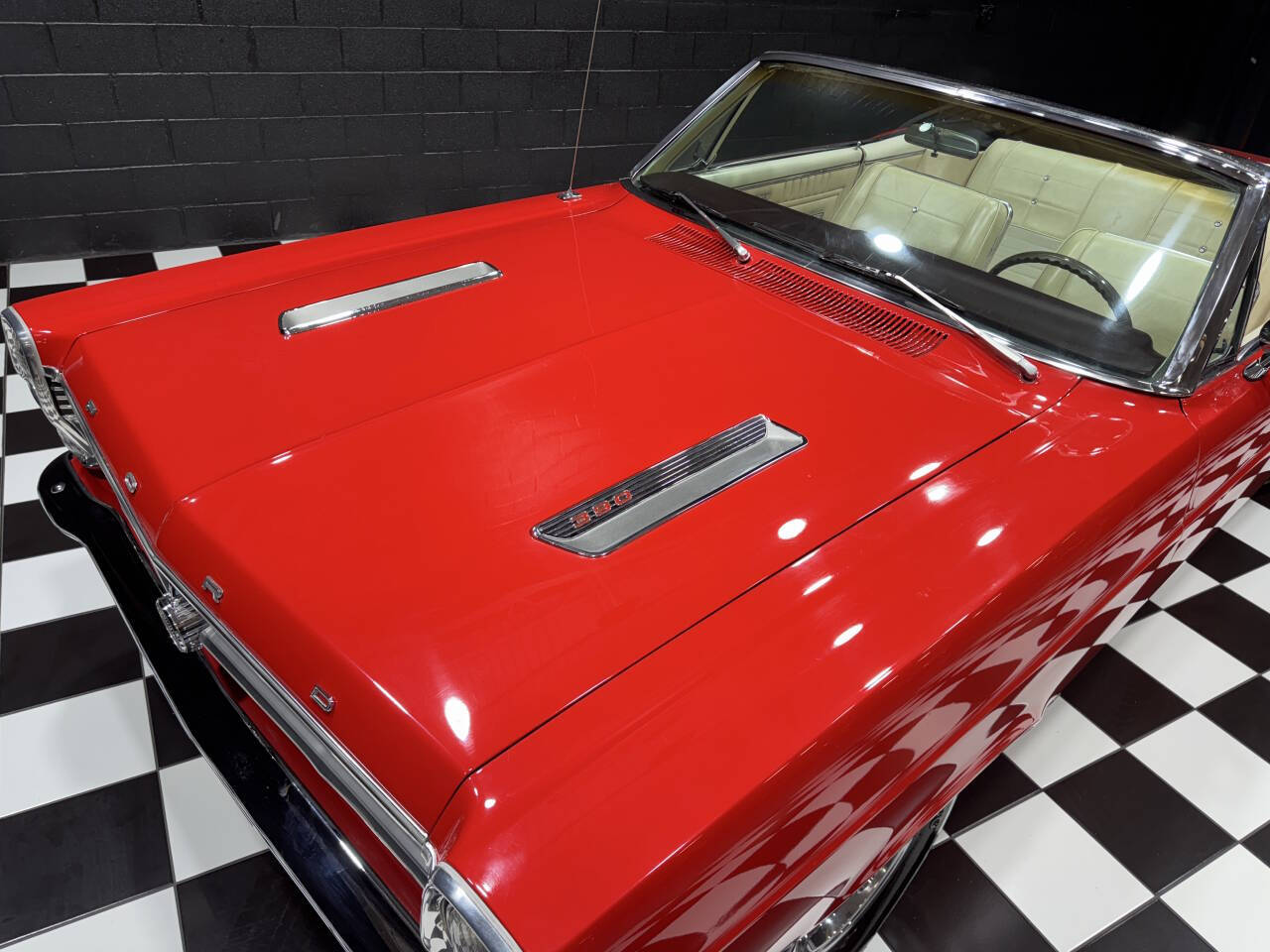 1966 Ford Fairlane 37