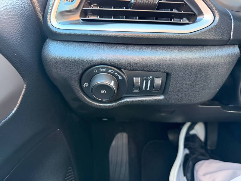 2020 Chrysler Pacifica AWD LAUNCH EDITION - Photo 27