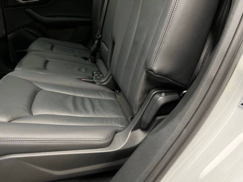 2022 Audi Q7 quattro Premium Plus 55 TFSI