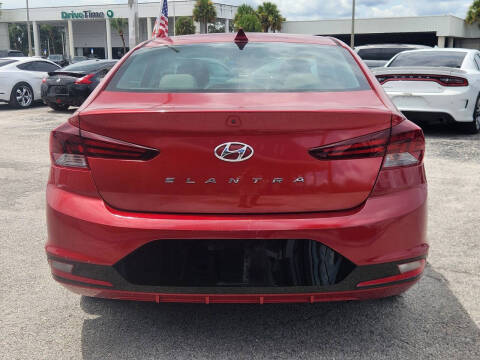 2019 Hyundai Elantra