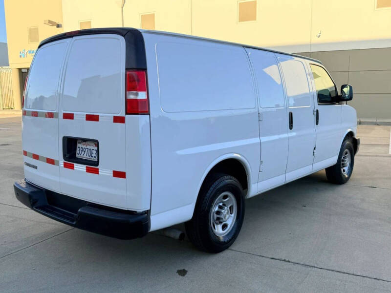2021 Chevrolet Express 2500