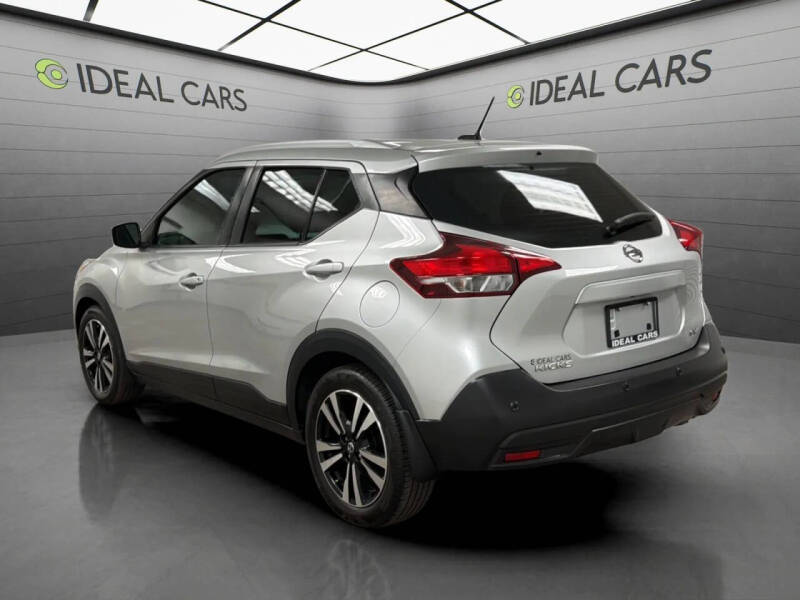 2020 Nissan Kicks SV