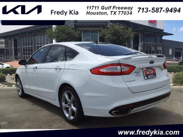 Used 2016 Ford Fusion SE with VIN 3FA6P0H94GR122434 for sale in Houston, TX