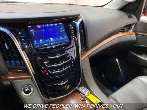2016 Cadillac Escalade Luxury Collection