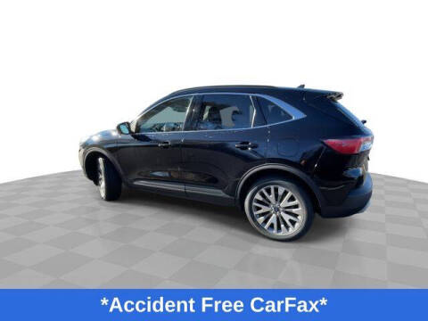 2022 Ford Escape Hybrid Titanium