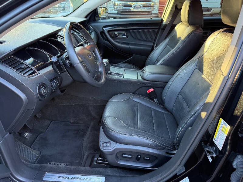 2011 Ford Taurus Limited