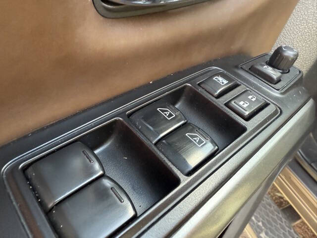 2017 Nissan Titan Platinum Reserve