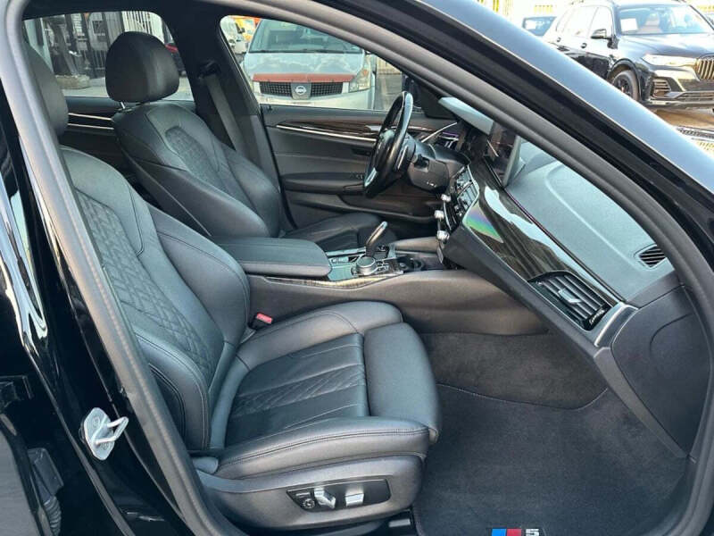 2021 BMW 5 Series 530i