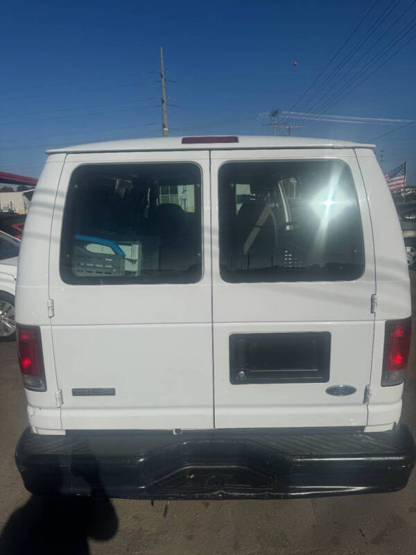 2008 Ford E-Series E-150