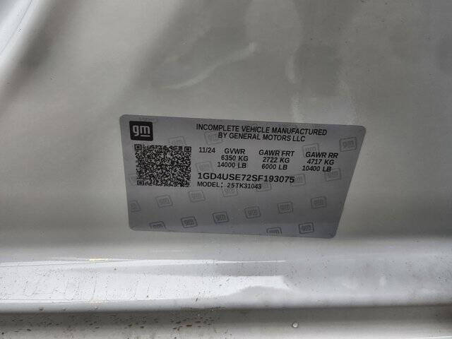 2025 GMC Sierra 3500HD CC Pro