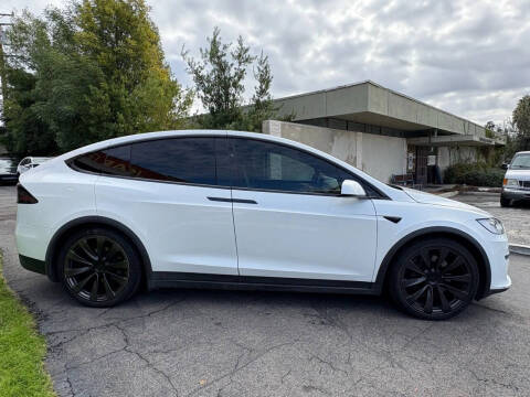 2022 Tesla Model X Plaid