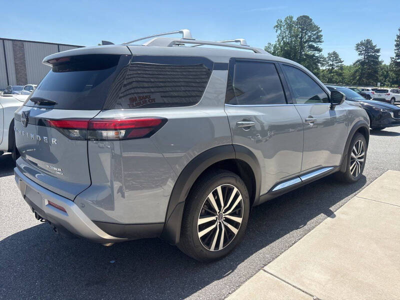 2025 Nissan Pathfinder Platinum