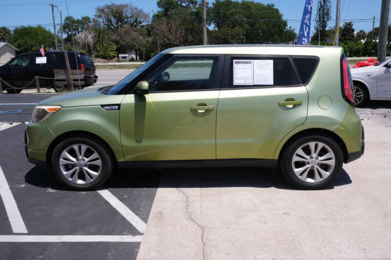 2016 Kia Soul +