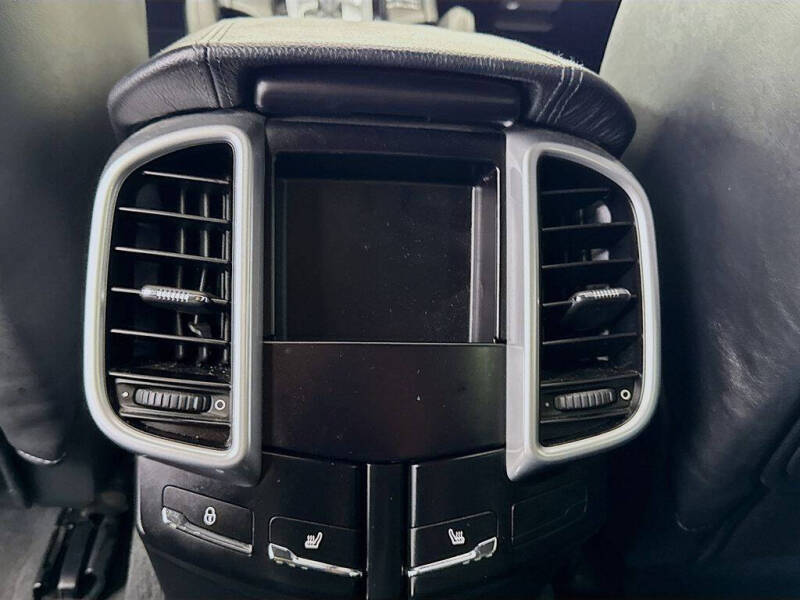 2016 Porsche Cayenne