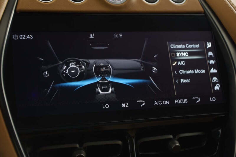 2023 Aston Martin DBX 707