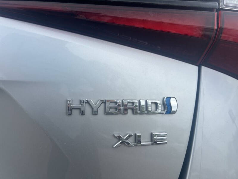 2021 Toyota Prius XLE