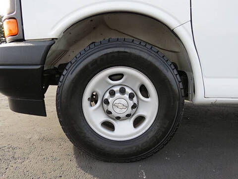 2017 Chevrolet Express 2500