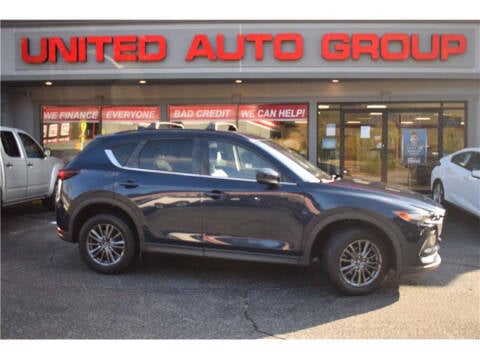 2019 Mazda CX-5 for sale at United Auto Group in Putnam CT