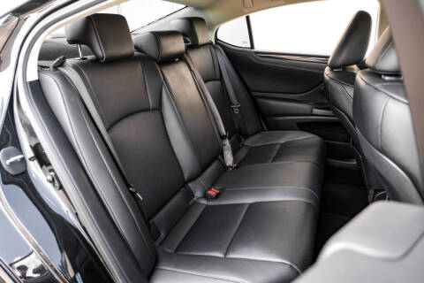 2020 Lexus ES 300h