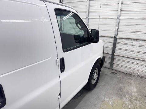 2017 Chevrolet Express 2500