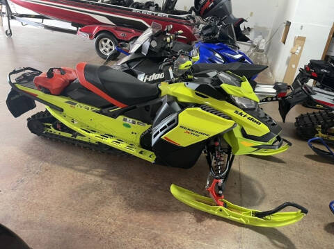 2020 Ski-Doo Renegade® X-RS® Rota