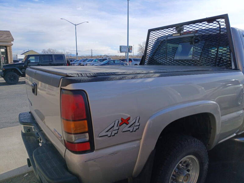 2006 GMC Sierra 2500HD's photo