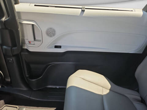 2025 Toyota Sienna