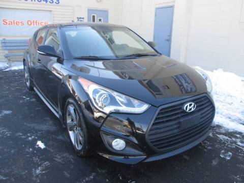 2015 Hyundai Veloster for sale at Small Town Auto Sales in Hazleton PA