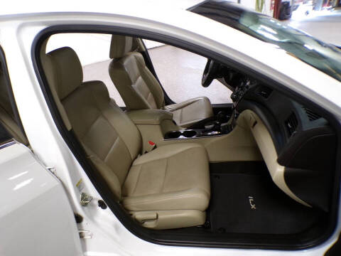 2014 Acura ILX 2.0L w/Tech