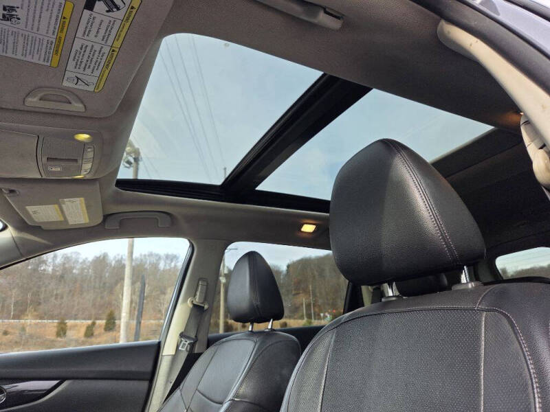 2018 Nissan Rogue SL