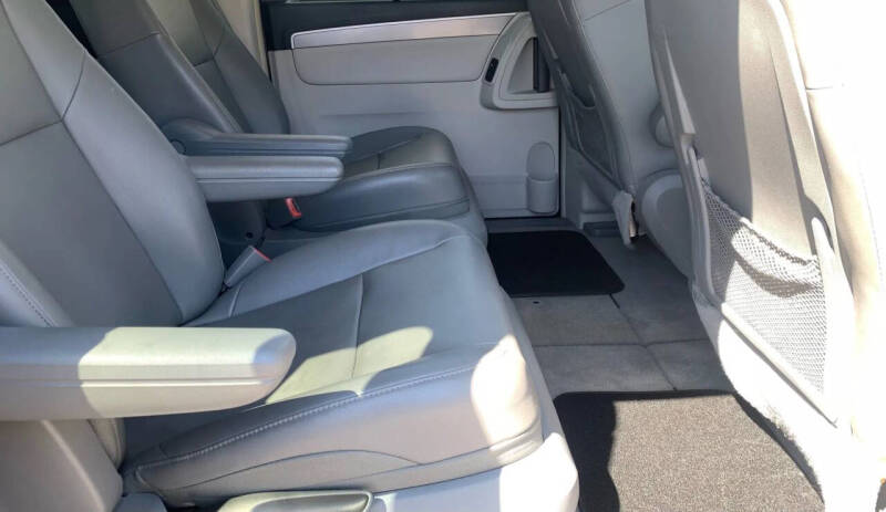 2014 Volkswagen Routan
