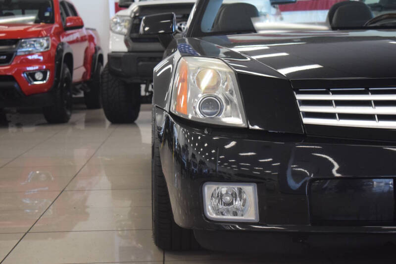 2005 Cadillac XLR