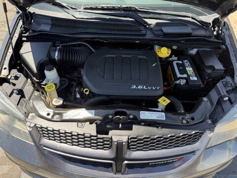 2016 Dodge Grand Caravan R/T