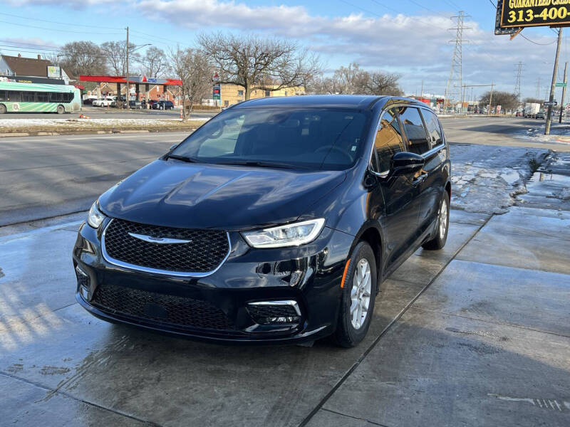 2025 Chrysler Pacifica Select