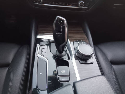 2018 BMW 5 Series 530i